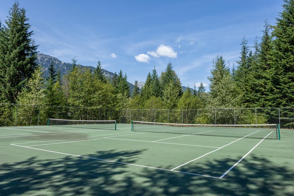Ubc Whistler Lodge Уистлер Экстерьер фото